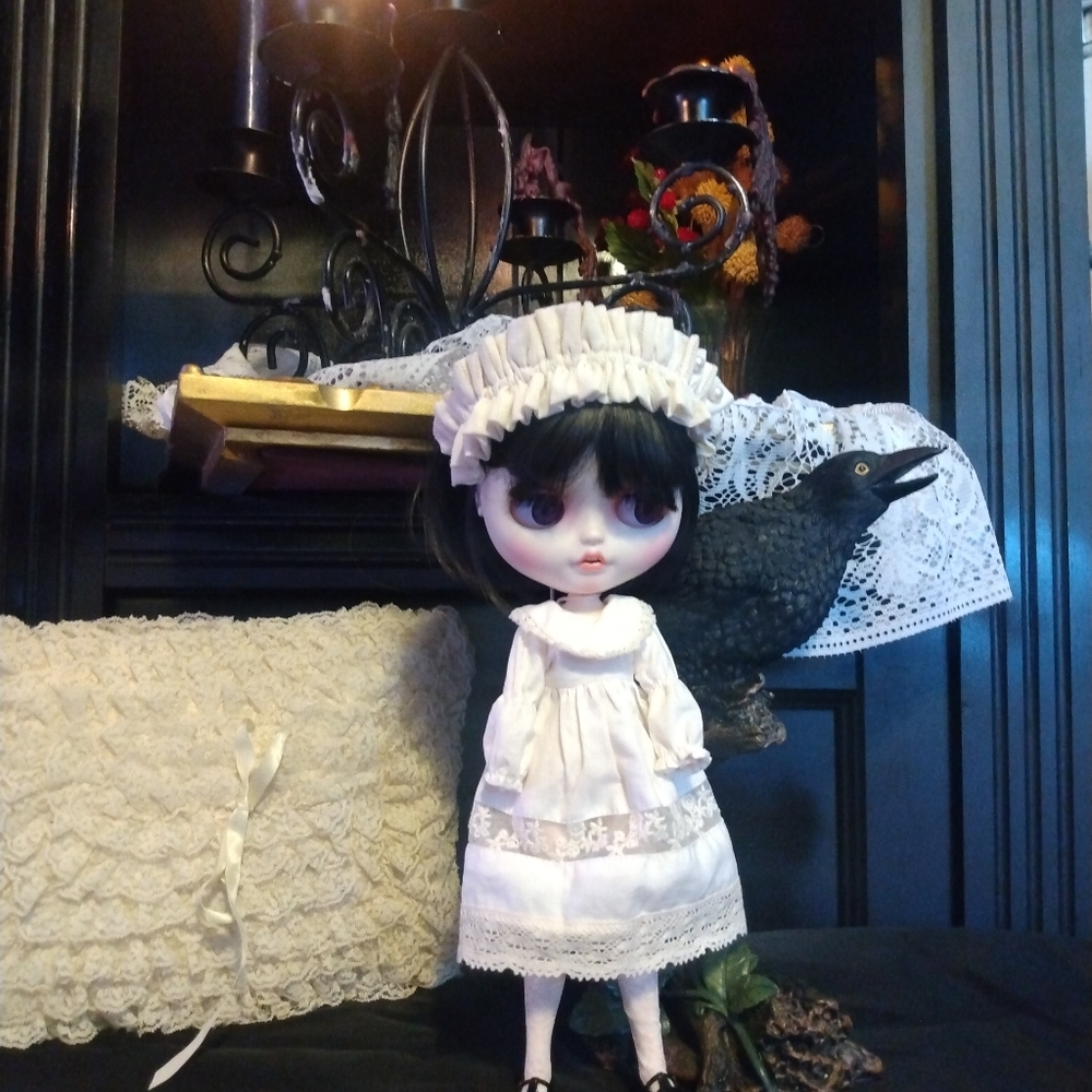 Blythe Doll Clothes Cream Dress